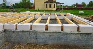 Фундамент для дома Кисловодск. Заказать под ключ цена от 3327 руб/м3